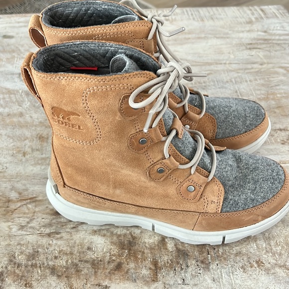 Sorel Explorer Next Joan Waterproof Boot {Tawny Buff/Moonstone} 8.5 - Picture 7 of 11